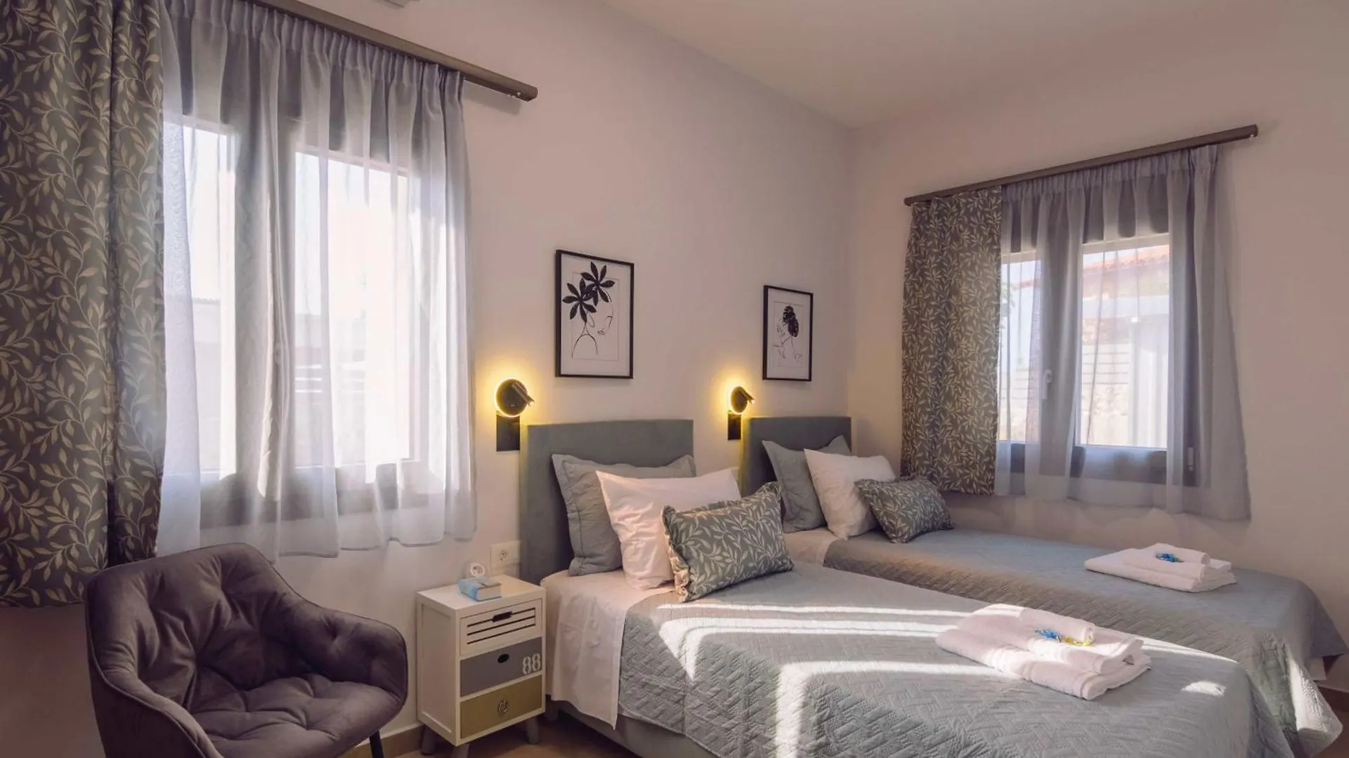 Blue Lagoon Villa Stavrós Tatil Evi